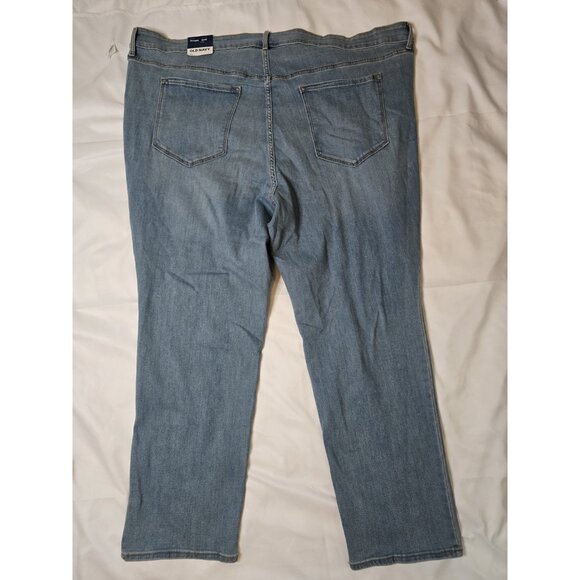 Old Navy women’s Light Wash High Rise Straight Jeans- Size 28- Plus Size- NWT - Picture 8 of 9